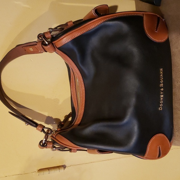 Dooney & Bourke Handbags - Dooney & Bourke black hobo shoulder bag.. EXCELLENT!